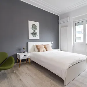 Apartment Modern In The Heart Of, Bucharest