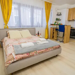 Appartamento Queen Elizabeth - Ultracentral - Free Parking & Ac, Bucarest